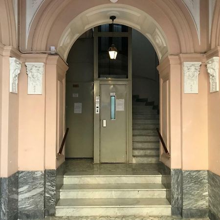 B&B Partenopeo Neapel Exteriör bild